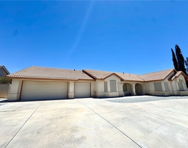 12789 Yorkshire Drive - Photo Thumbnail 1