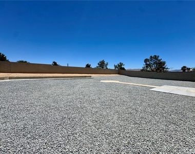12789 Yorkshire Drive - Photo Thumbnail 26