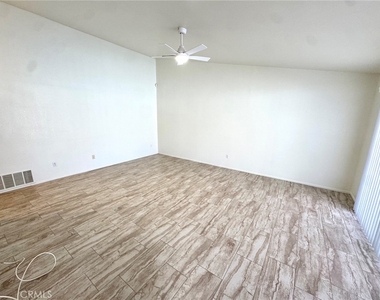 12789 Yorkshire Drive - Photo Thumbnail 22