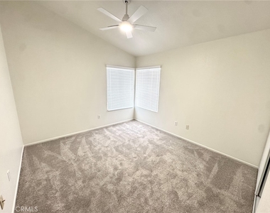 12789 Yorkshire Drive - Photo Thumbnail 12