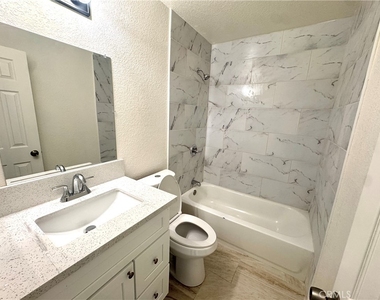 16214 Juniper Street - Photo Thumbnail 9
