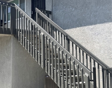 350 S Ashford Avenue - Photo Thumbnail 2