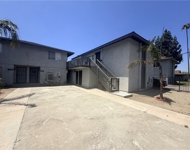 350 S Ashford Avenue - Photo Thumbnail 1