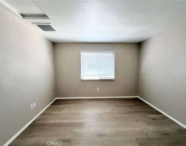 350 S Ashford Avenue - Photo Thumbnail 8