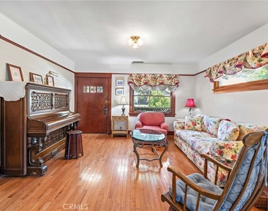 431 N Vermont Avenue - Photo Thumbnail 5