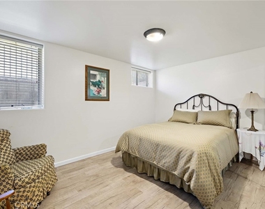 431 N Vermont Avenue - Photo Thumbnail 22