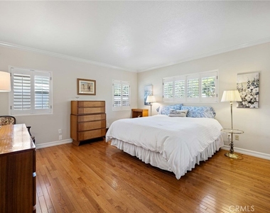 431 N Vermont Avenue - Photo Thumbnail 14