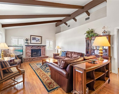 431 N Vermont Avenue - Photo Thumbnail 18