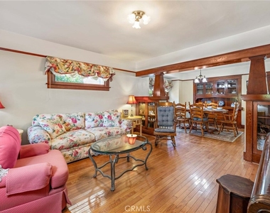 431 N Vermont Avenue - Photo Thumbnail 4