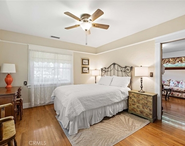 431 N Vermont Avenue - Photo Thumbnail 8