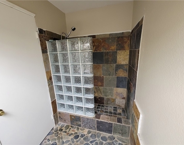 3640 Oak Creek Drive - Photo Thumbnail 9