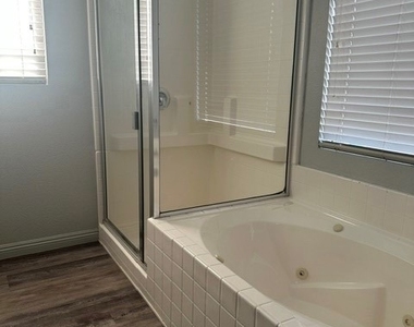 12241 Chacoma - Photo Thumbnail 19