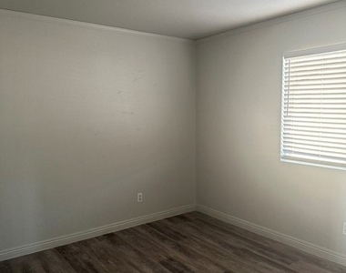 12241 Chacoma - Photo Thumbnail 13