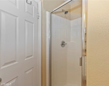617 Mckenna Street - Photo Thumbnail 4