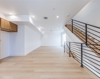 1063 S Corning Street - Photo Thumbnail 23