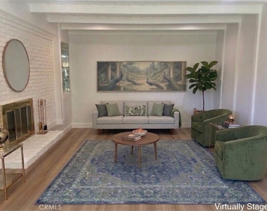 1815 Oakwood Avenue - Photo Thumbnail 2