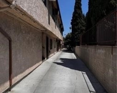3225 Pueblo - Photo Thumbnail 3