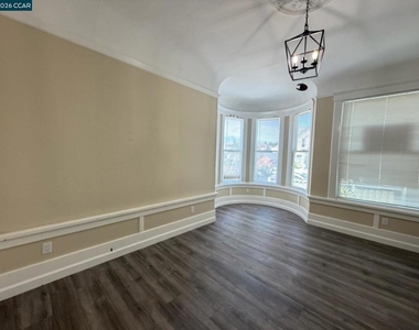 529 Carolina St - Photo Thumbnail 1