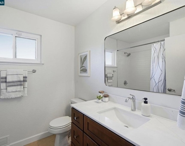 717 Bloching Cir - Photo Thumbnail 22