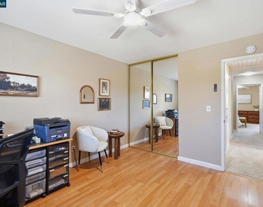 717 Bloching Cir - Photo Thumbnail 21