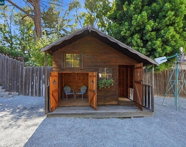 717 Bloching Cir - Photo Thumbnail 41