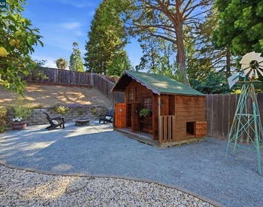 717 Bloching Cir - Photo Thumbnail 42