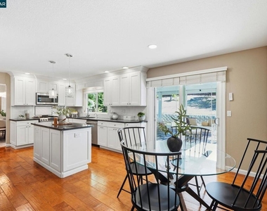 717 Bloching Cir - Photo Thumbnail 11