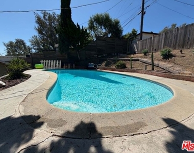 3283 Kelton Avenue - Photo Thumbnail 31