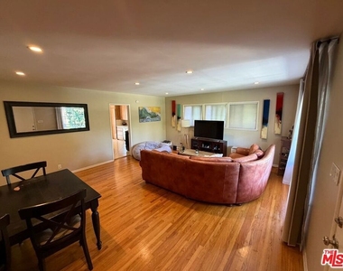3283 Kelton Avenue - Photo Thumbnail 7