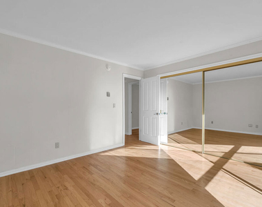9061 Keith Avenue - Photo Thumbnail 16