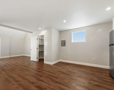 2325 Selby Avenue - Photo Thumbnail 3