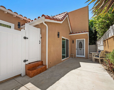 2325 Selby Avenue - Photo Thumbnail 16