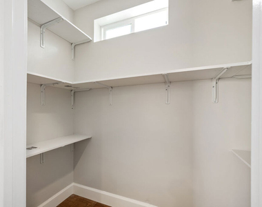 2325 Selby Avenue - Photo Thumbnail 5