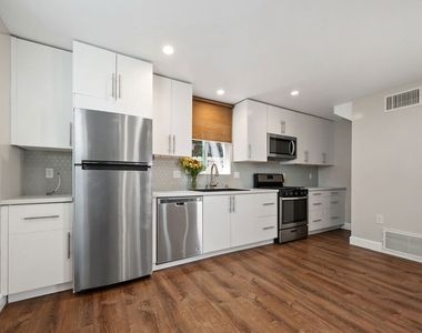 2325 Selby Avenue - Photo Thumbnail 2