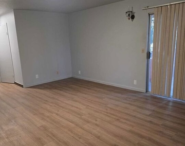 17320 Grand Avenue - Photo Thumbnail 28