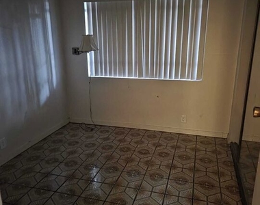 17320 Grand Avenue - Photo Thumbnail 8