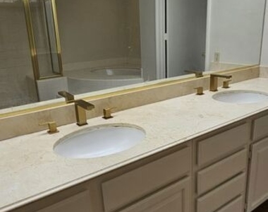 2122 Century Park Lane - Photo Thumbnail 5