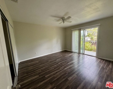 26416 San Jacinto Street - Photo Thumbnail 7