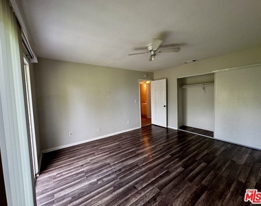 26416 San Jacinto Street - Photo Thumbnail 6