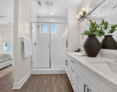 1678 Topanga - Photo Thumbnail 18