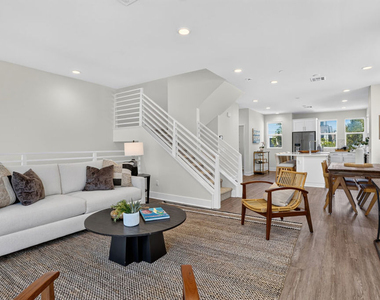 1678 Topanga - Photo Thumbnail 10