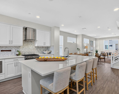 1678 Topanga - Photo Thumbnail 7