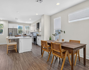 1678 Topanga - Photo Thumbnail 4