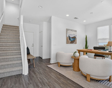 1678 Topanga - Photo Thumbnail 2
