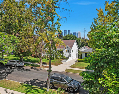 2329 Selby Avenue - Photo Thumbnail 16