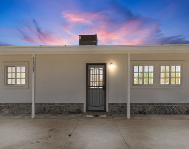66087 Desert View Avenue - Photo Thumbnail 3