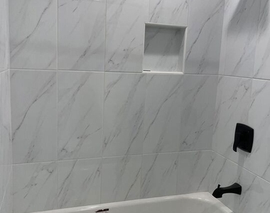 6627 Kraft Avenue - Photo Thumbnail 19