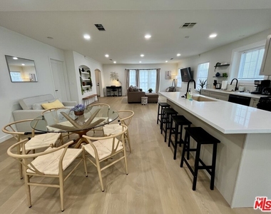 1825 Stearns Drive - Photo Thumbnail 4