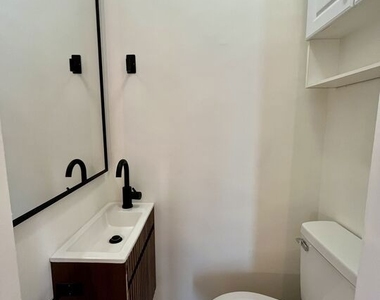 1825 Stearns Drive - Photo Thumbnail 18