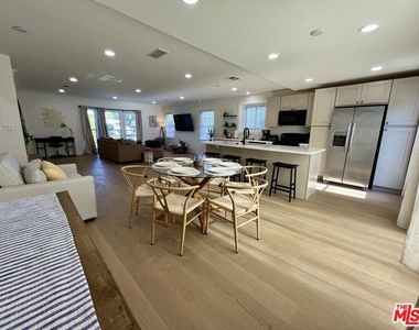 1825 Stearns Drive - Photo Thumbnail 24